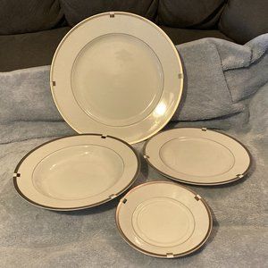 Mikasa 1999 INVITATION PLATINUM 4 pcs-Dinner& Salad Plates-Saucer &Soup Bowl-NEW